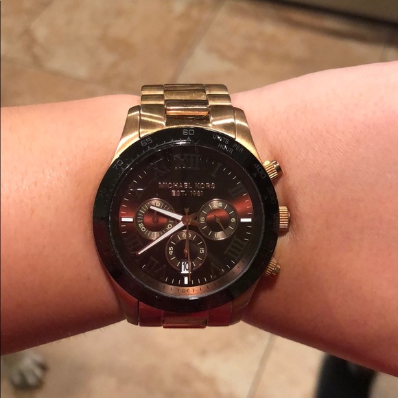 Michael Kors Female Watch - Picture 1 of 6